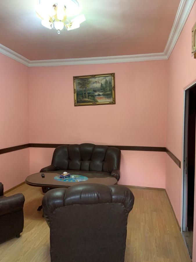 Tnak Hotel Jerevan Exteriör bild