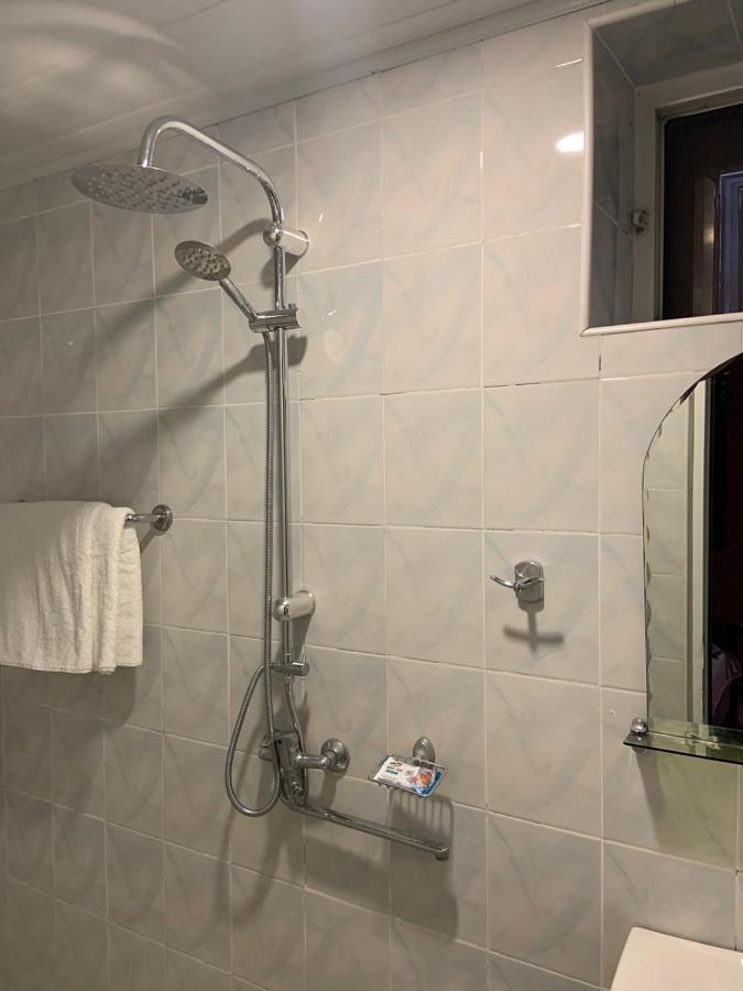 Tnak Hotel Jerevan Exteriör bild