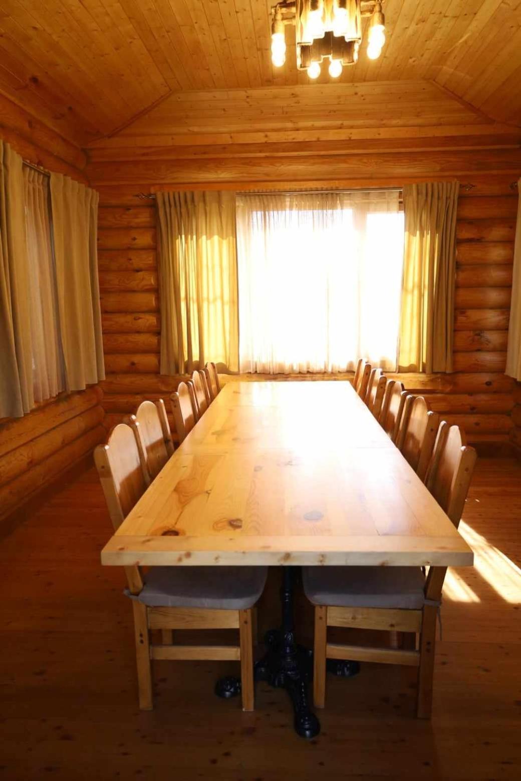 Tnak Hotel Jerevan Exteriör bild